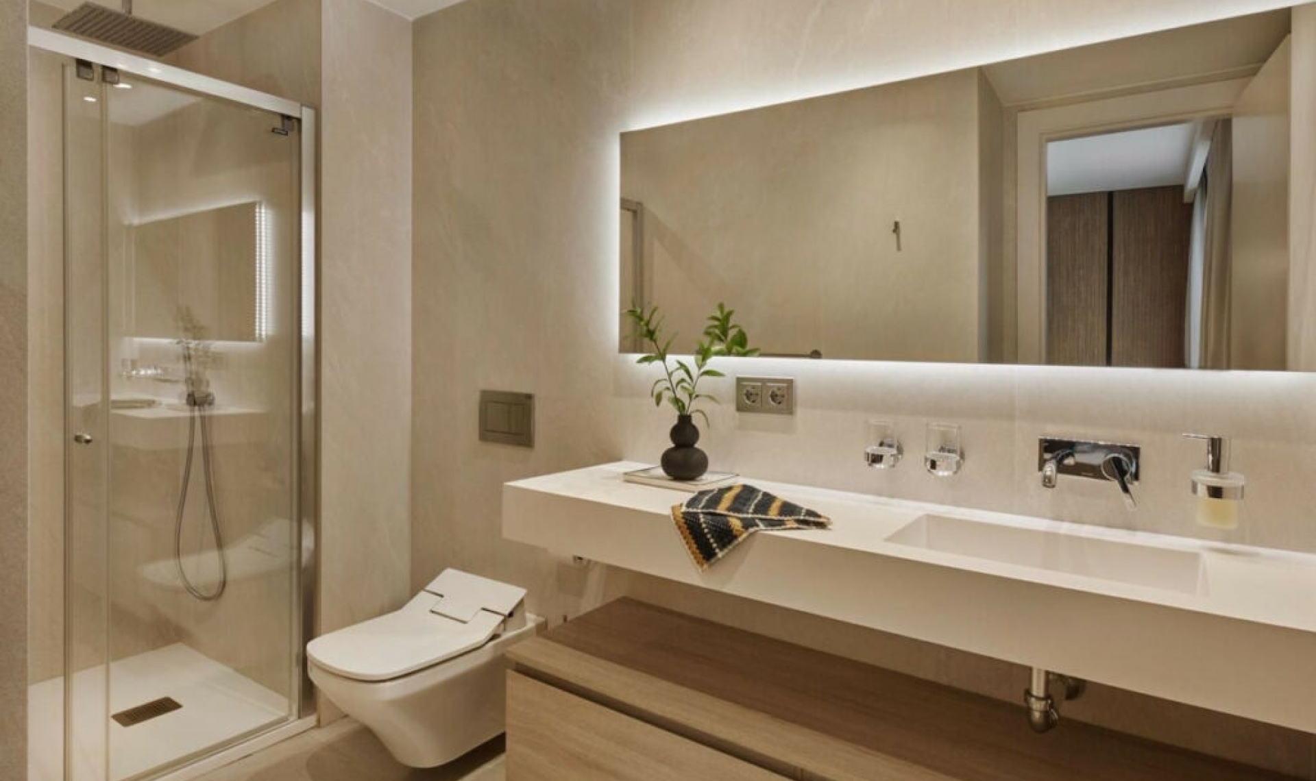 Resale - Apartment -
Marbella