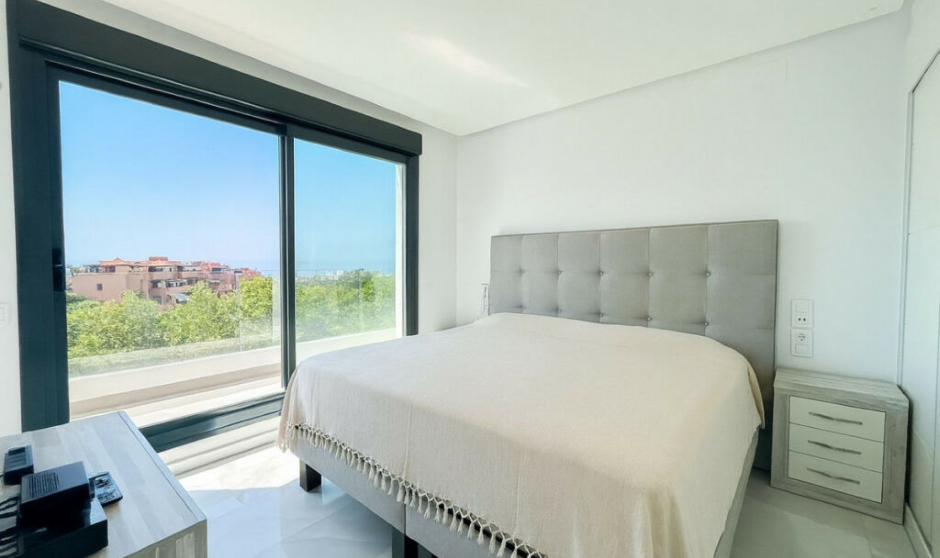 Resale - Apartment -
Marbella