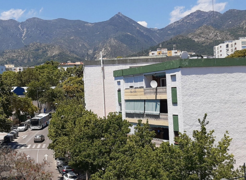 Resale - Apartment -
Marbella