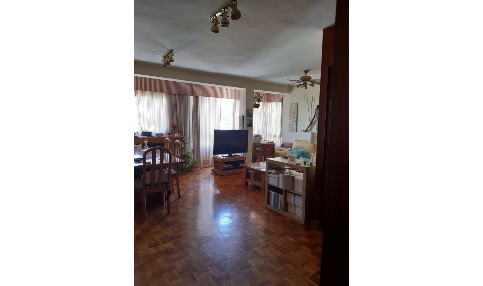 Resale - Apartment -
Marbella