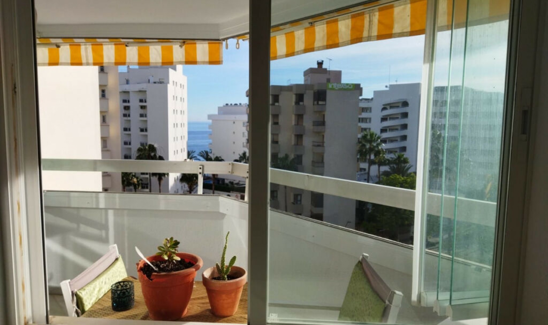 Resale - Apartment -
Marbella