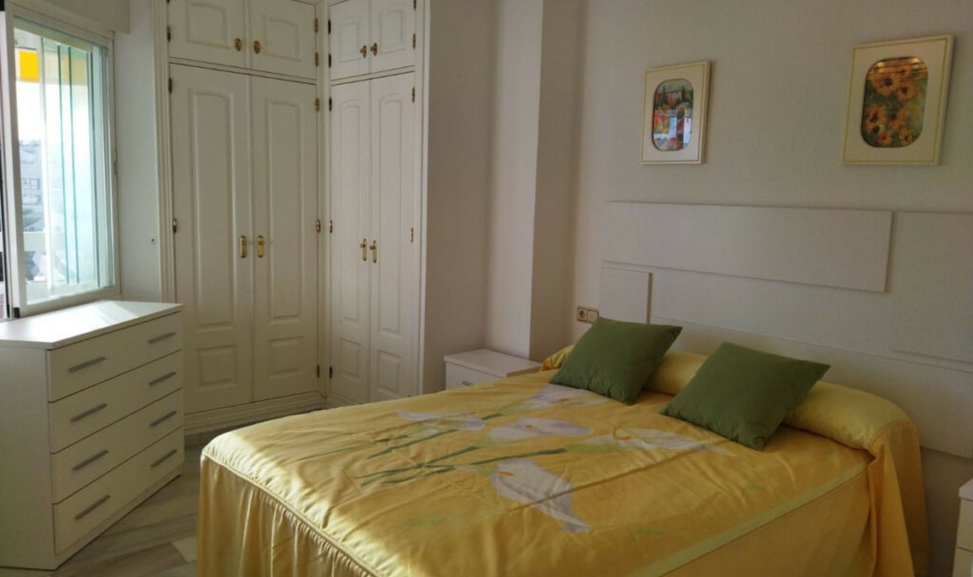 Resale - Apartment -
Marbella