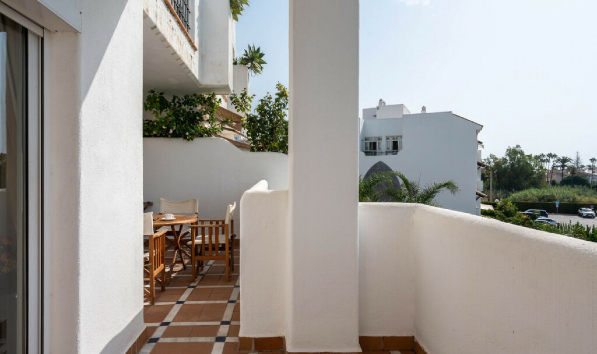 Resale - Apartment -
Marbella