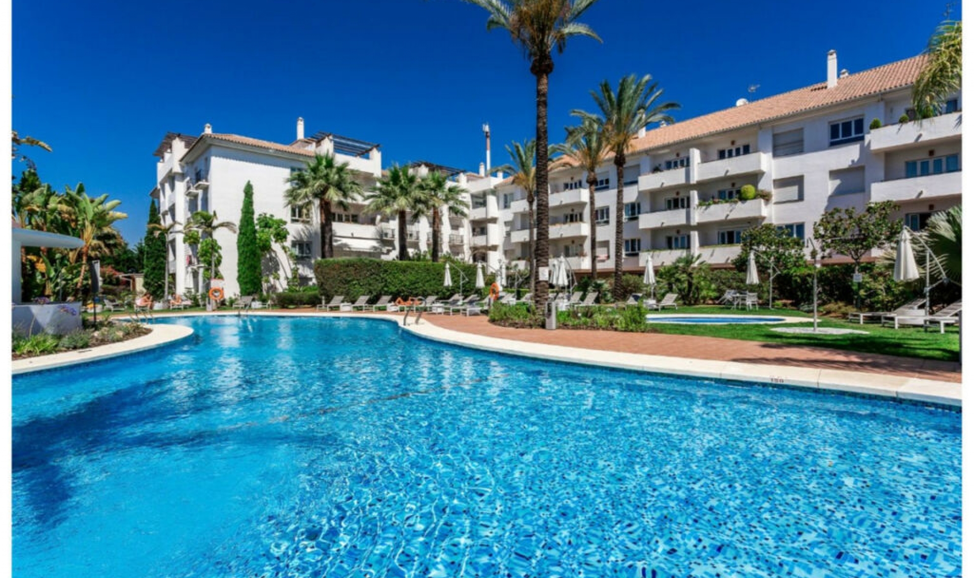 Resale - Apartment -
Marbella