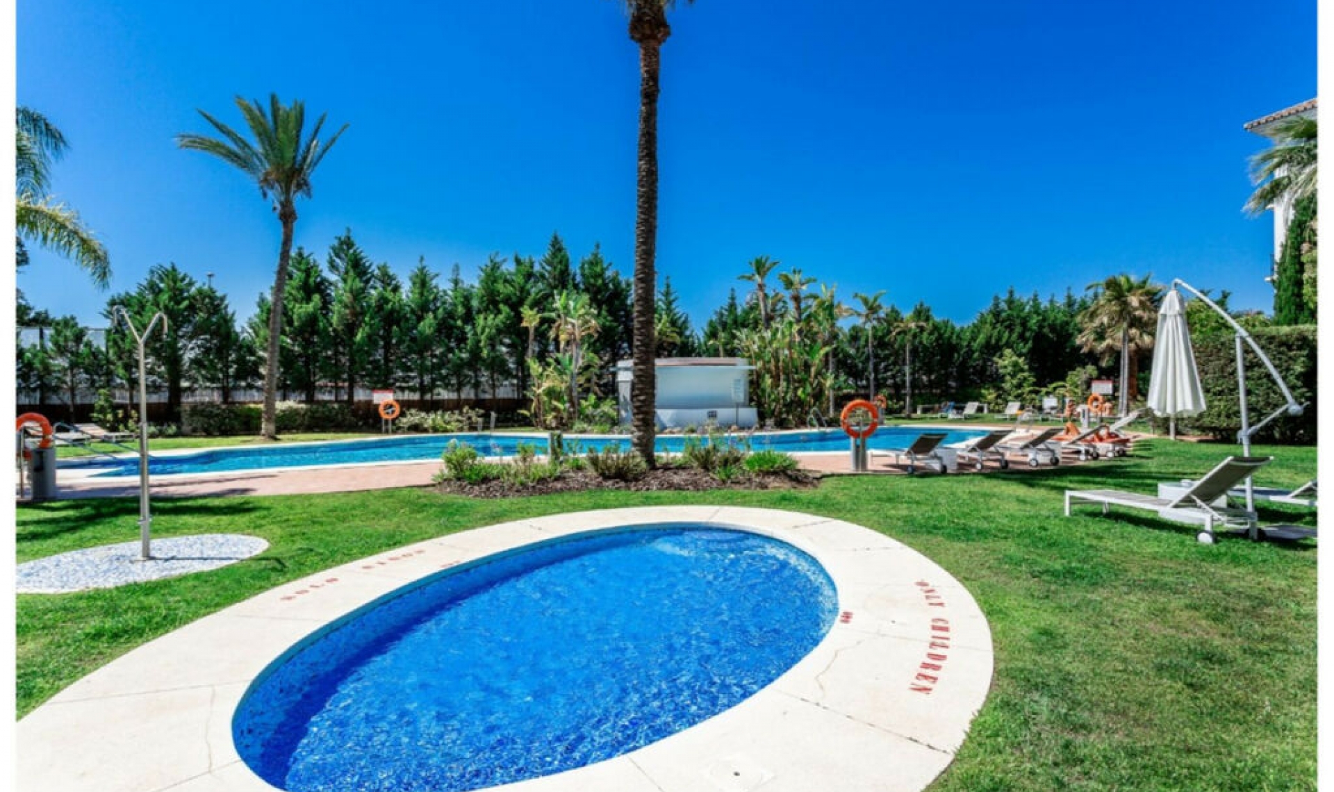 Resale - Apartment -
Marbella
