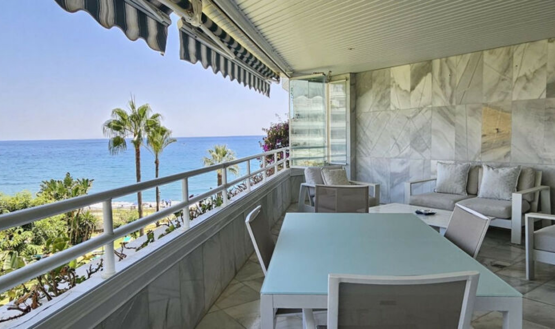 Resale - Apartment -
Marbella