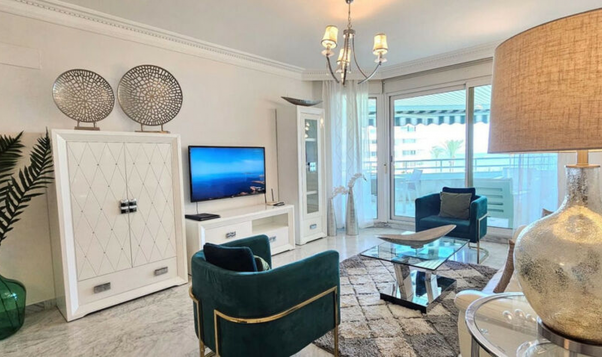 Resale - Apartment -
Marbella