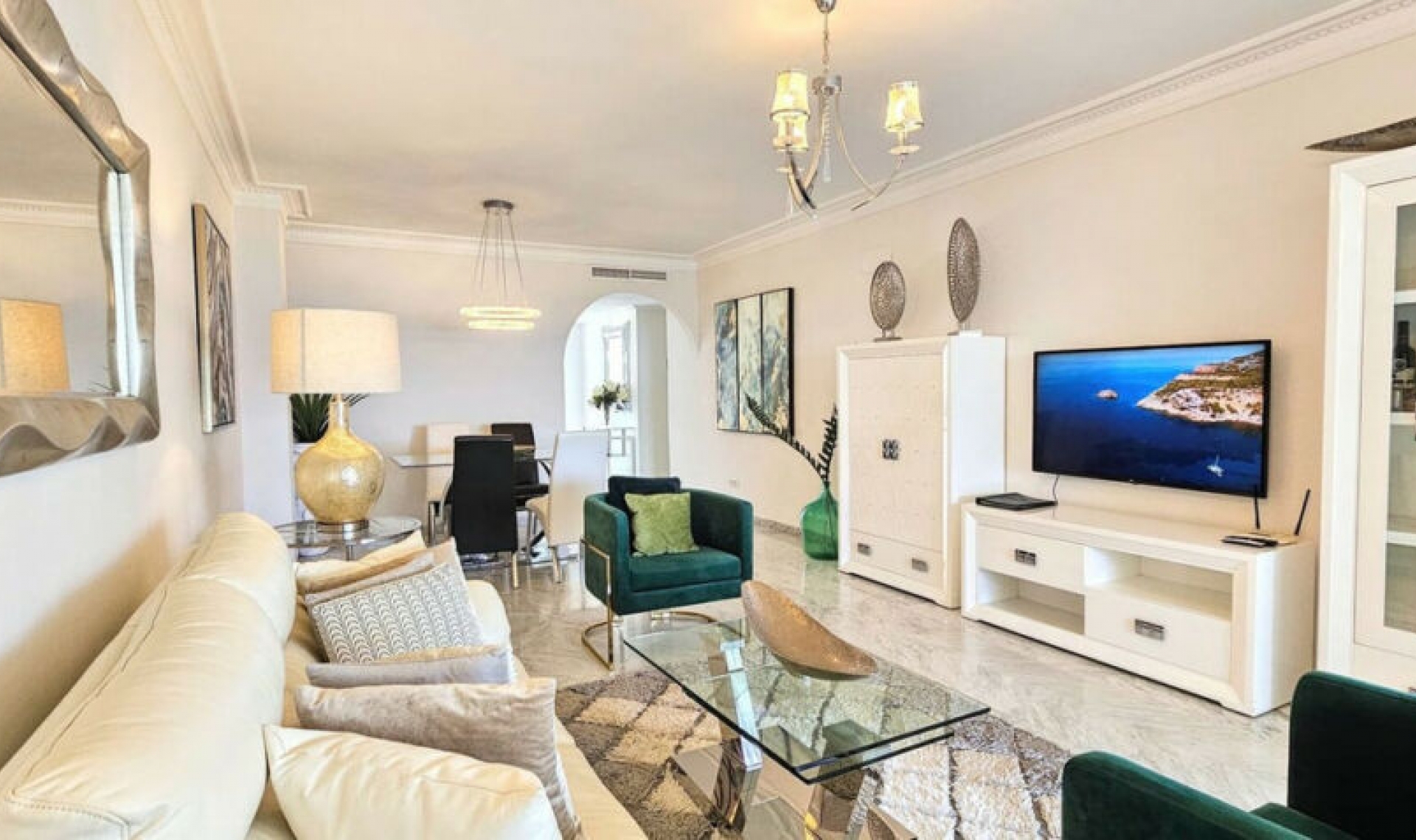 Resale - Apartment -
Marbella