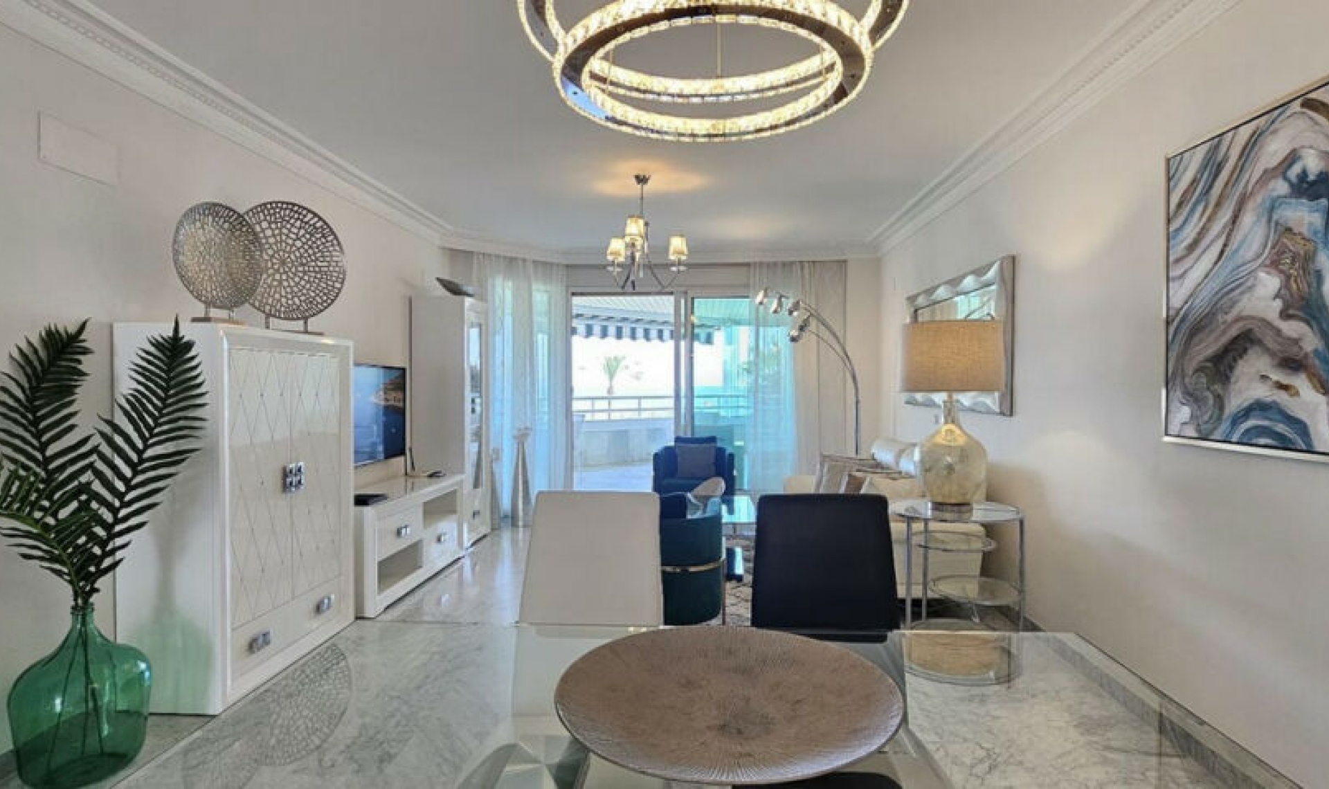 Resale - Apartment -
Marbella