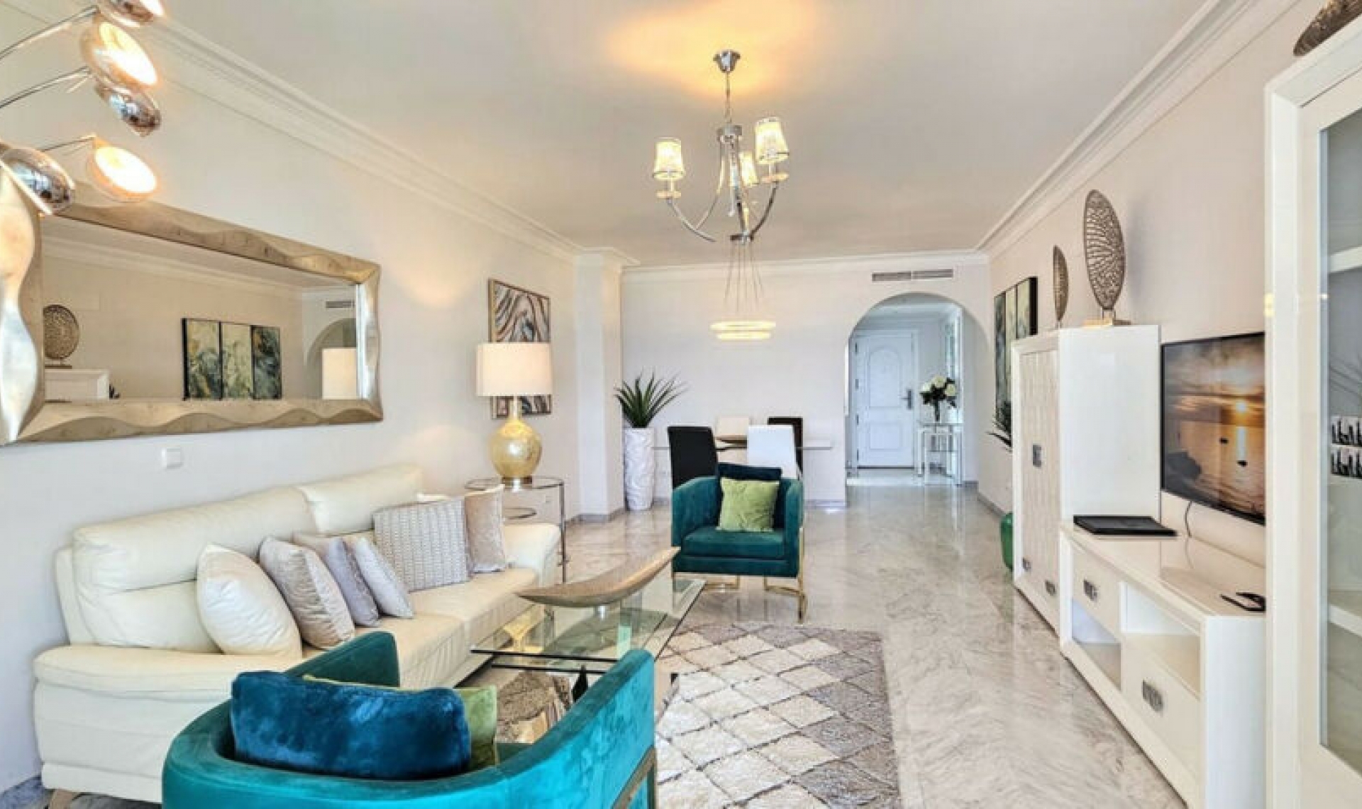 Resale - Apartment -
Marbella