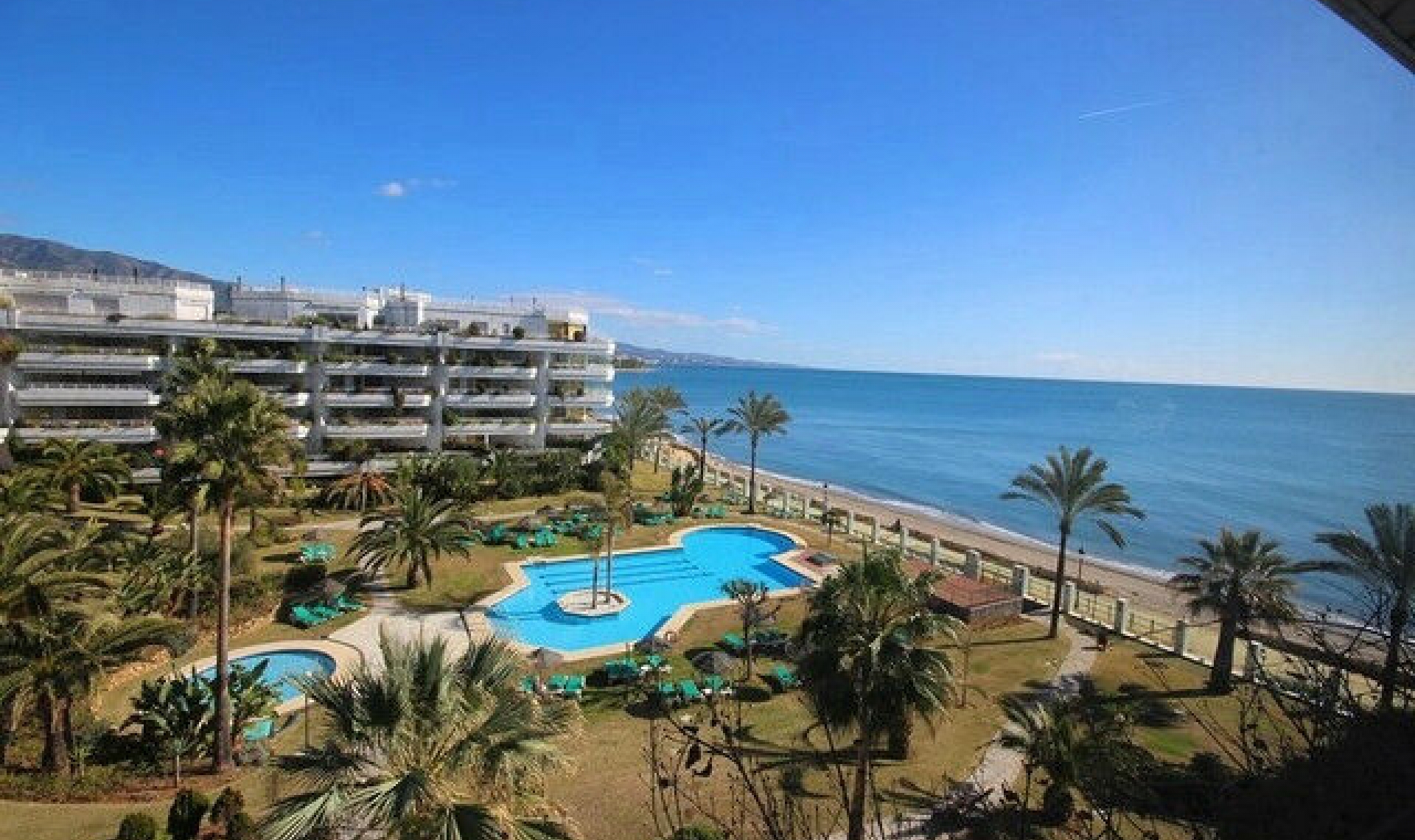 Resale - Apartment -
Marbella