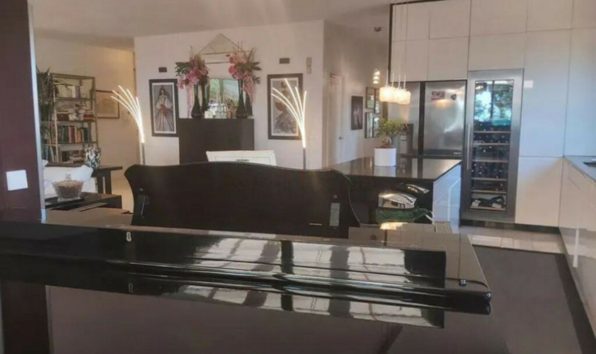 Resale - Apartment -
Marbella