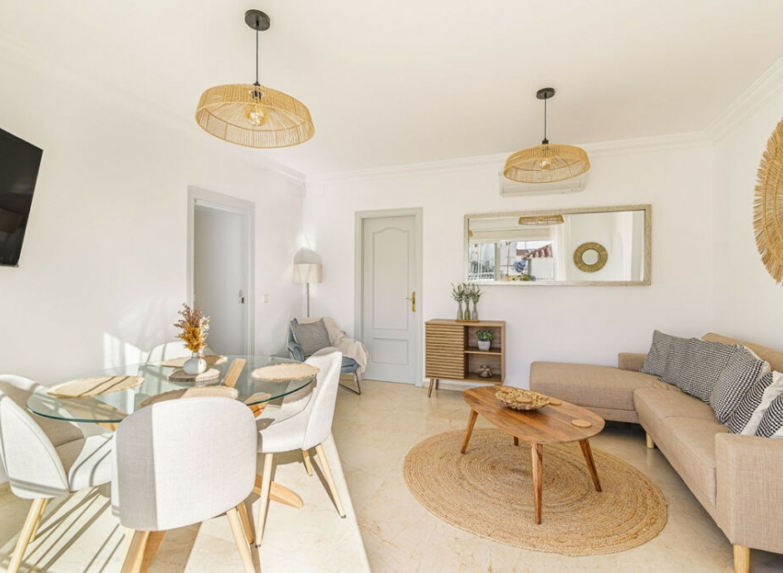 Resale - Apartment -
Marbella