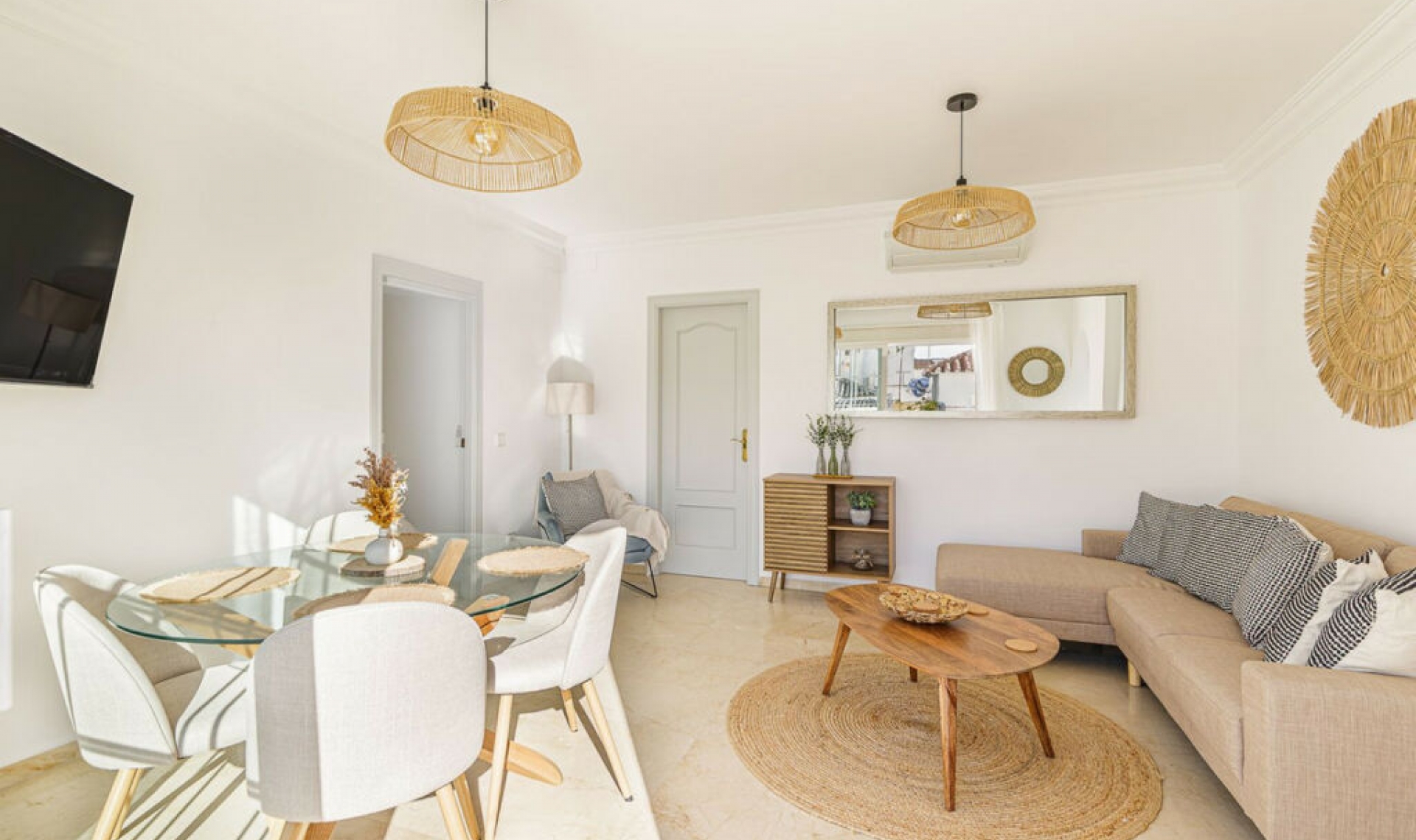 Resale - Apartment -
Marbella