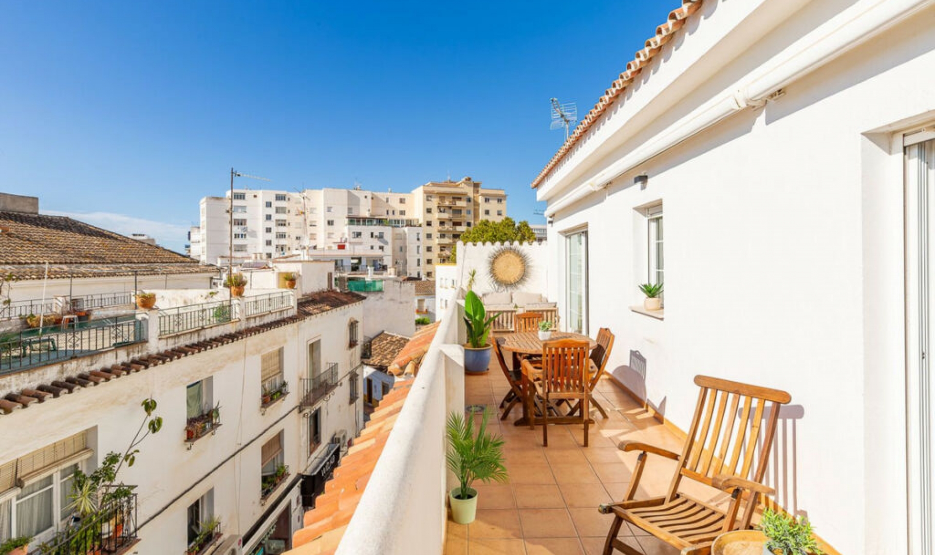Resale - Apartment -
Marbella