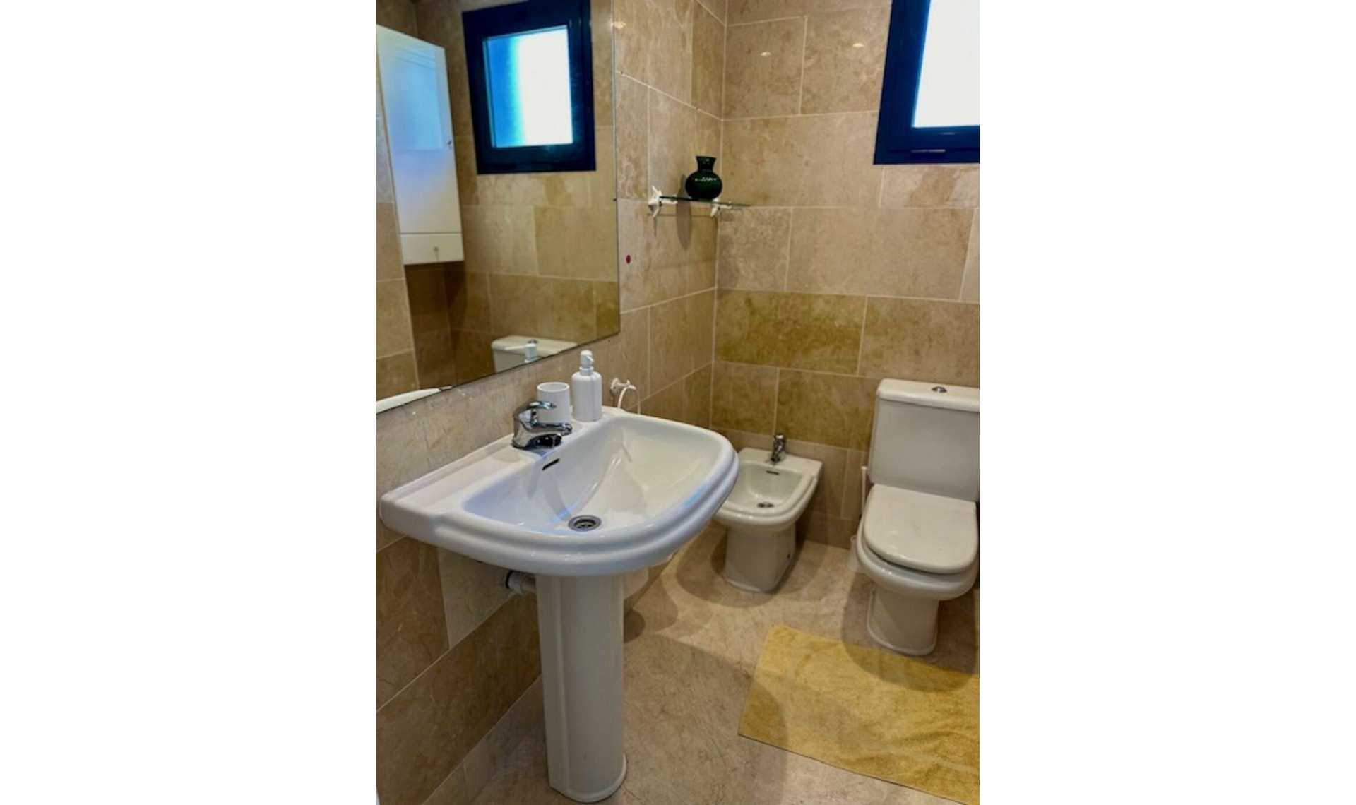 Resale - Apartment -
Marbella