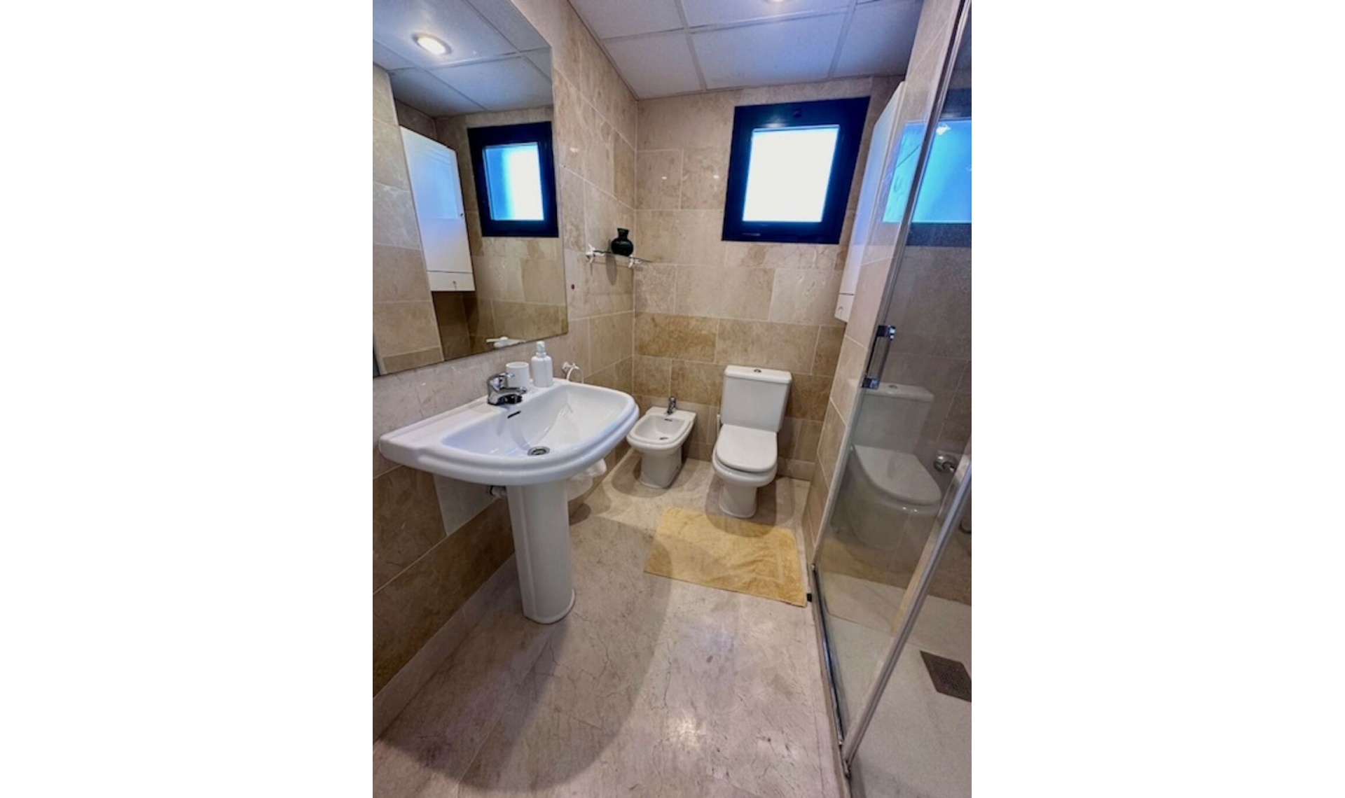 Resale - Apartment -
Marbella