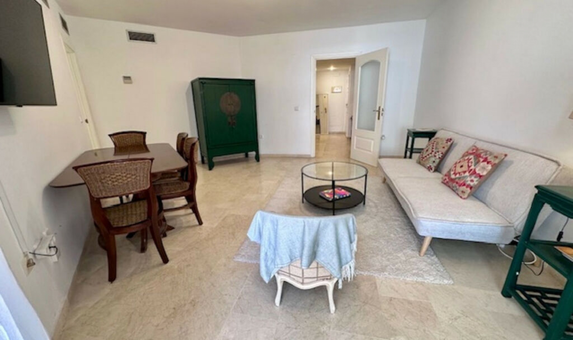 Resale - Apartment -
Marbella