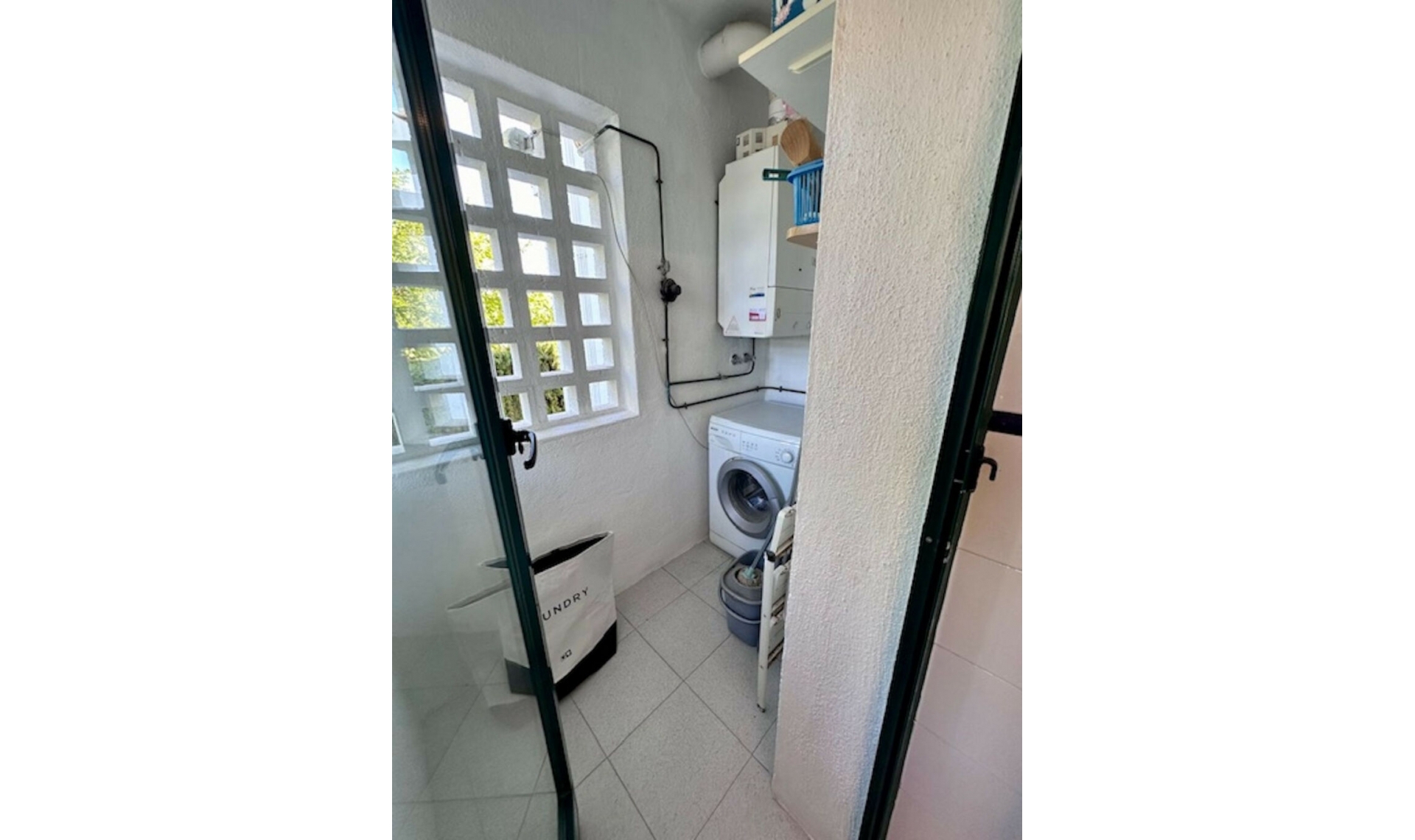 Resale - Apartment -
Marbella