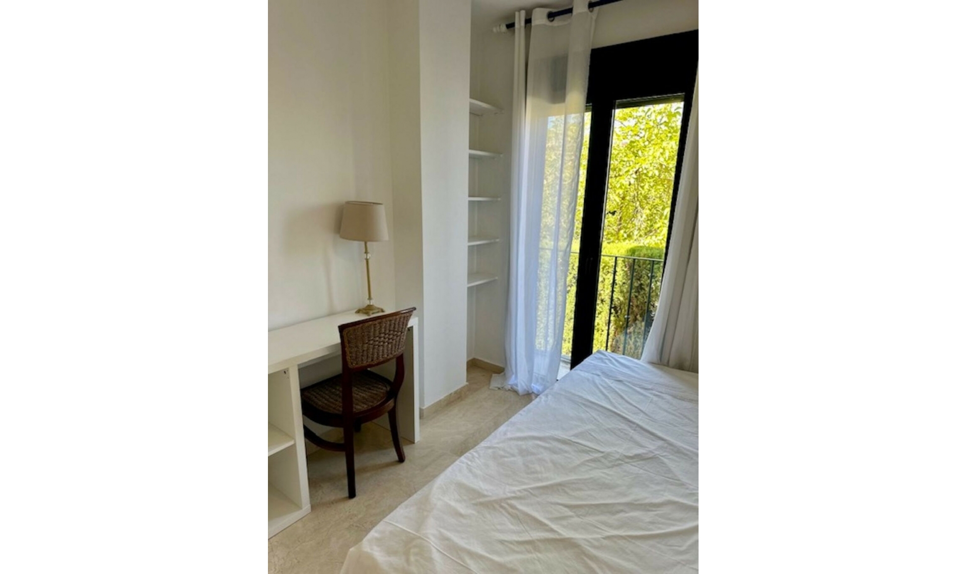 Resale - Apartment -
Marbella