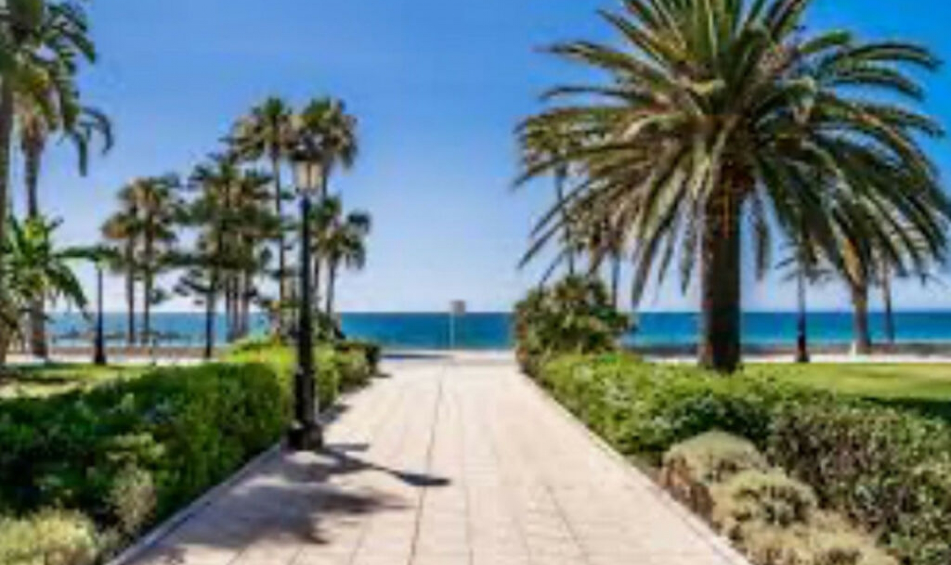 Resale - Apartment -
Marbella