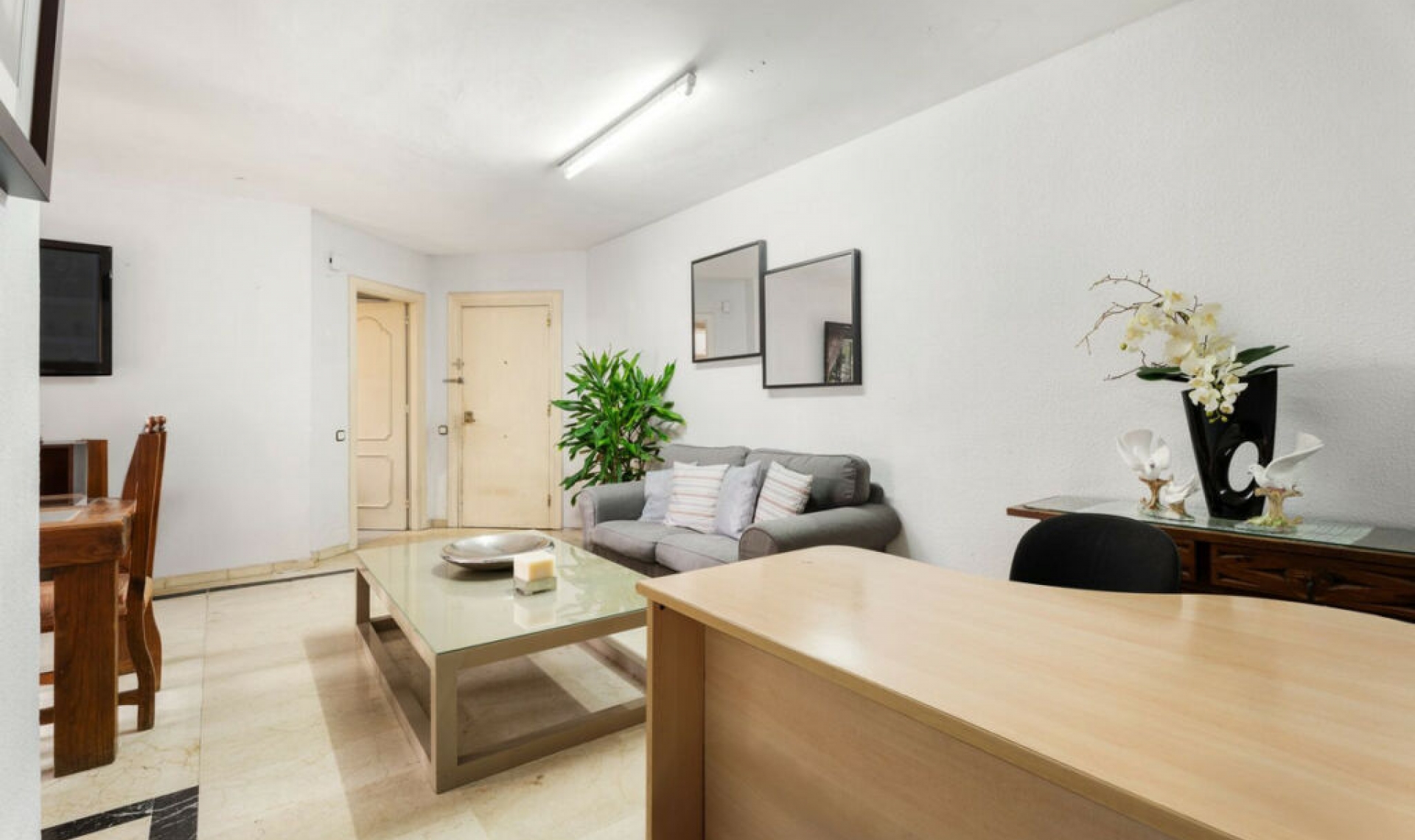 Resale - Apartment -
Marbella