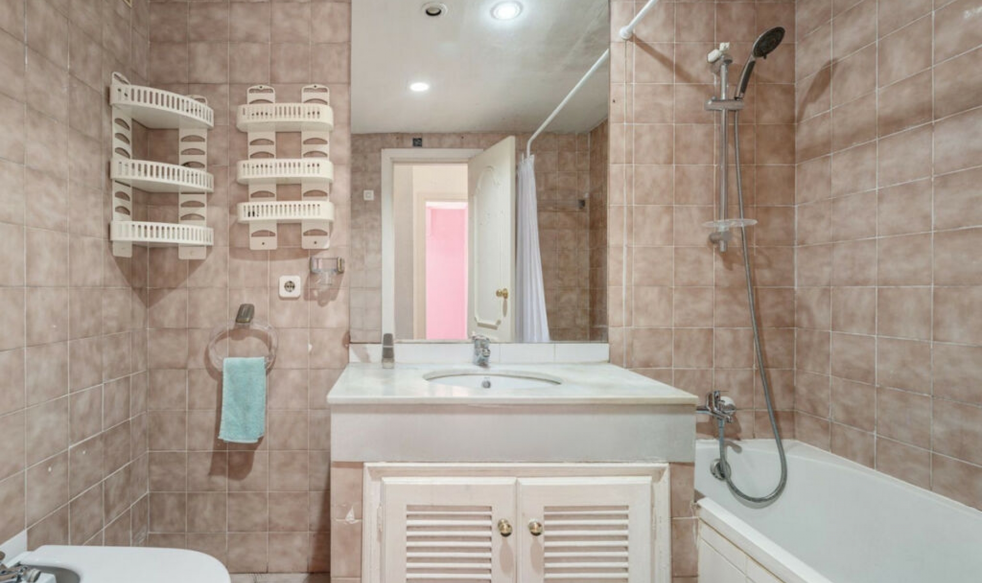 Resale - Apartment -
Marbella