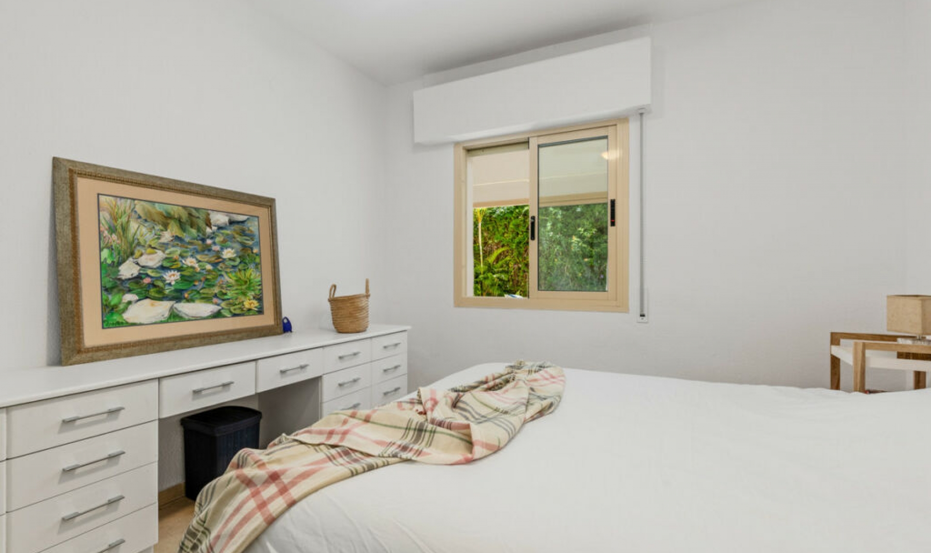 Resale - Apartment -
Marbella