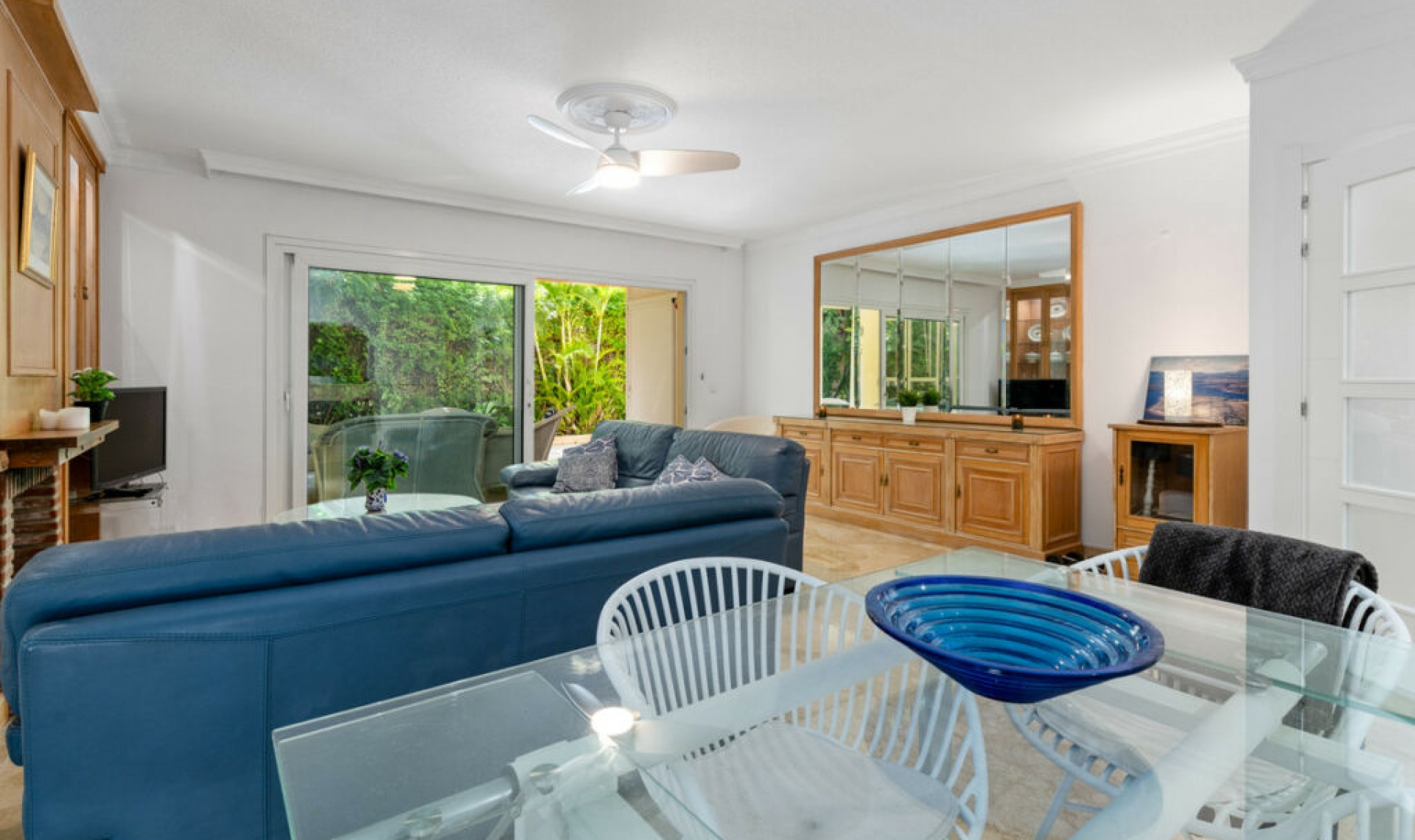 Resale - Apartment -
Marbella