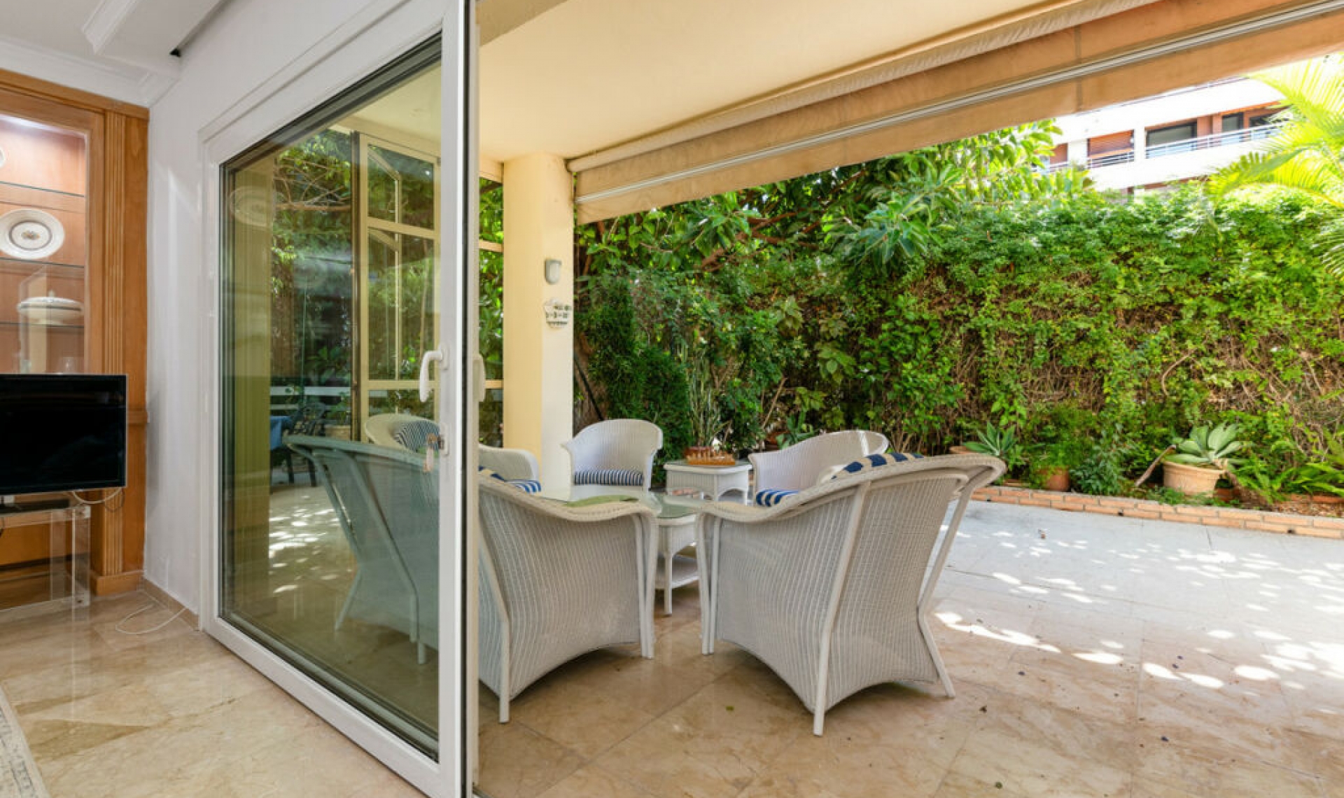 Resale - Apartment -
Marbella