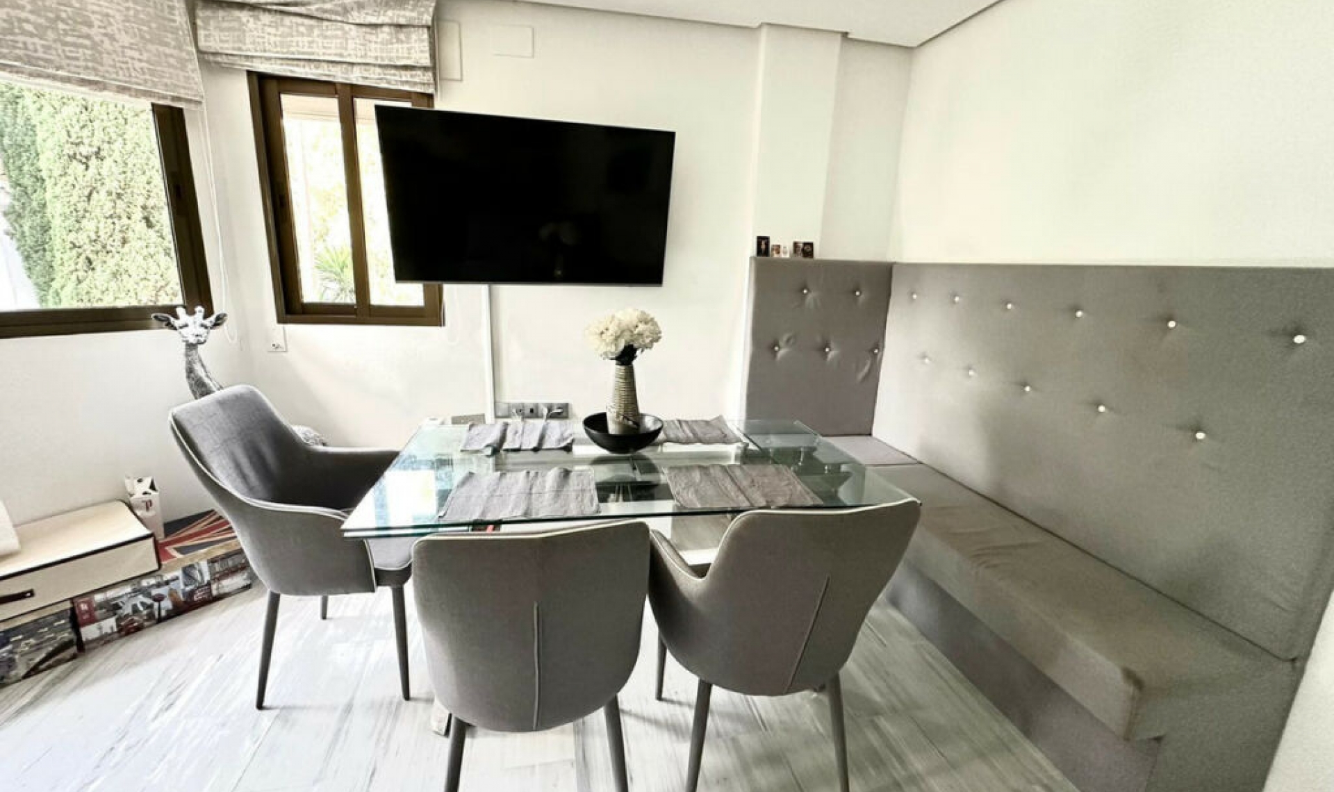 Resale - Apartment -
Marbella