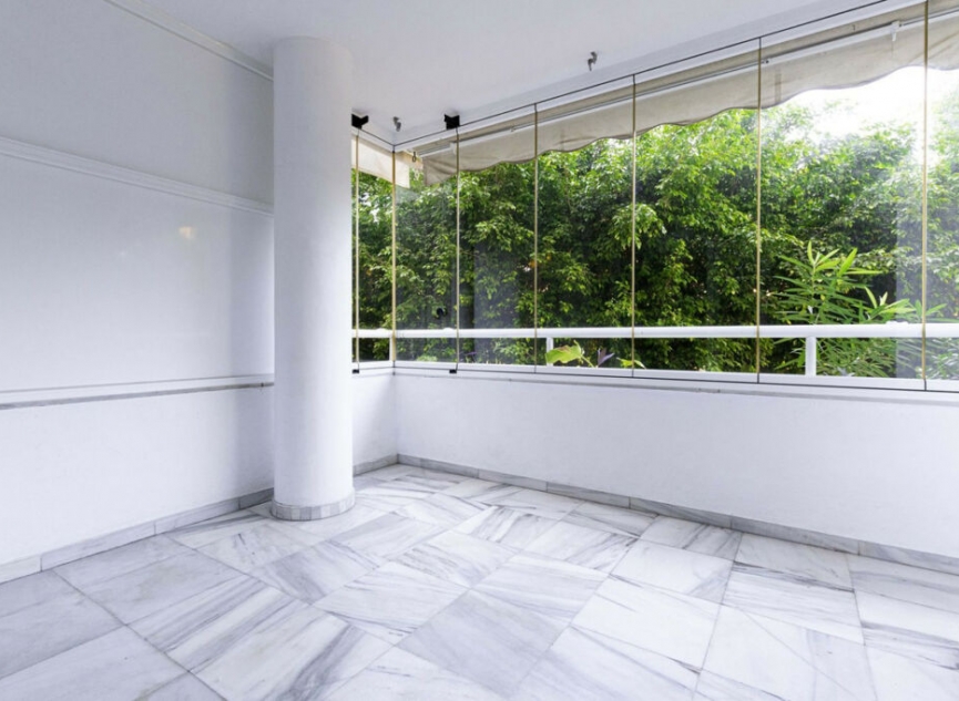 Resale - Apartment -
Marbella