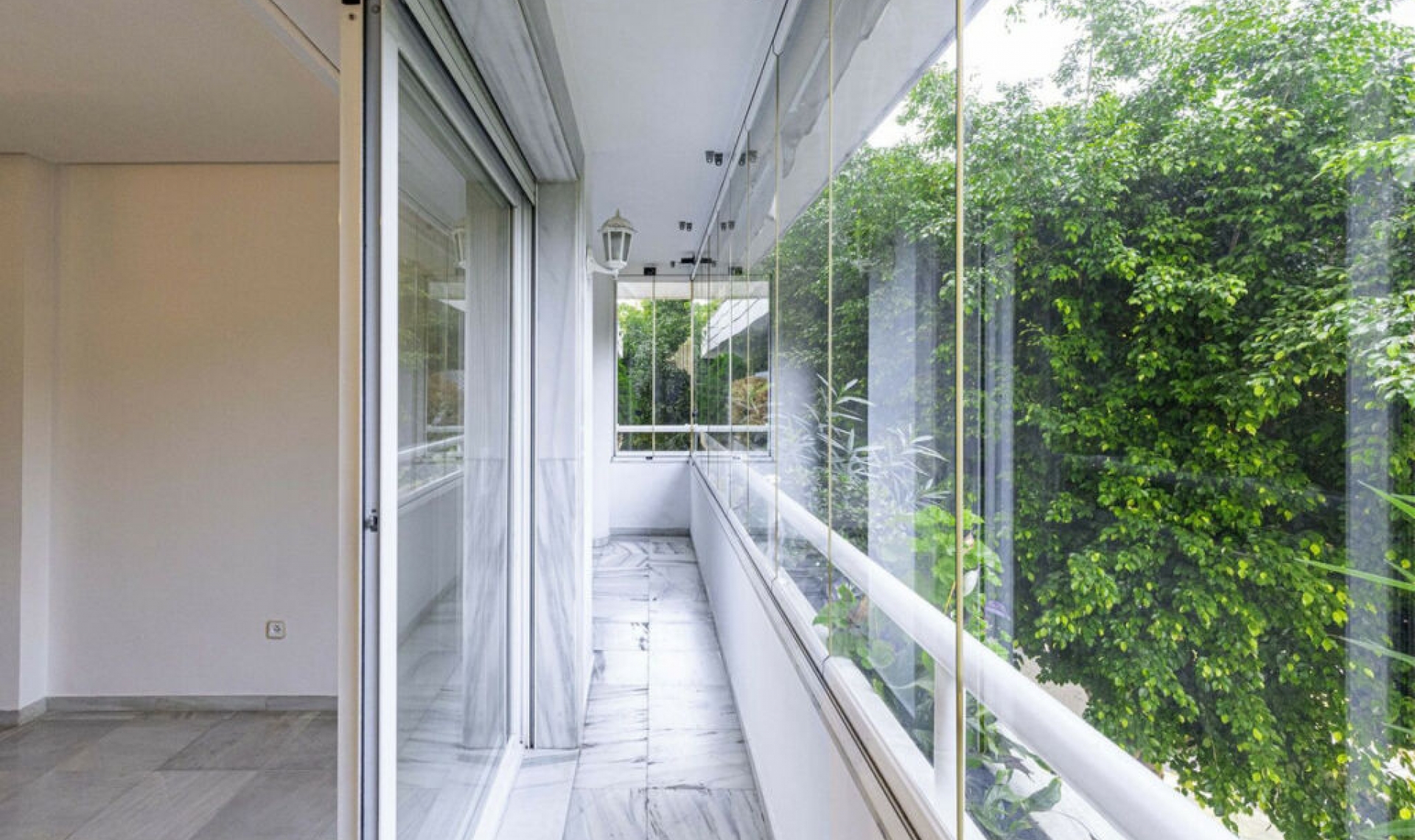 Resale - Apartment -
Marbella