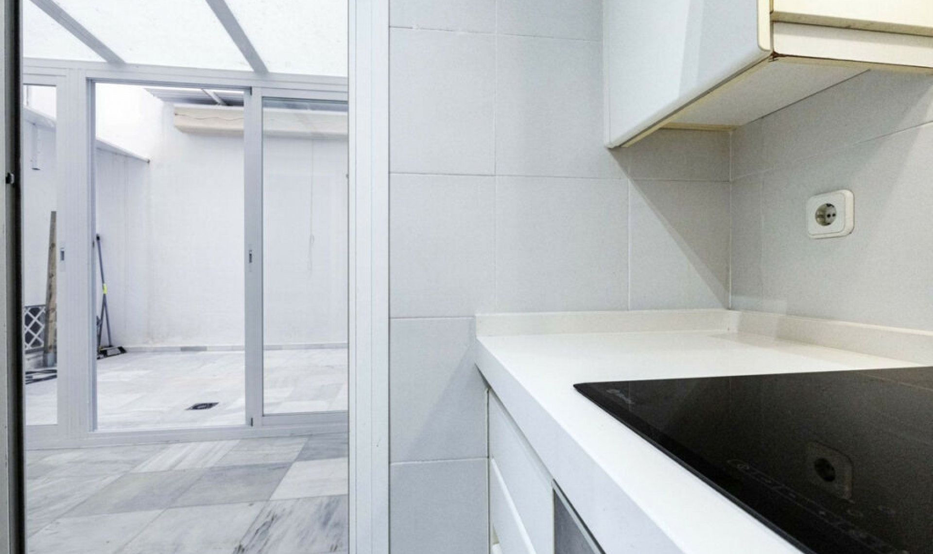 Resale - Apartment -
Marbella