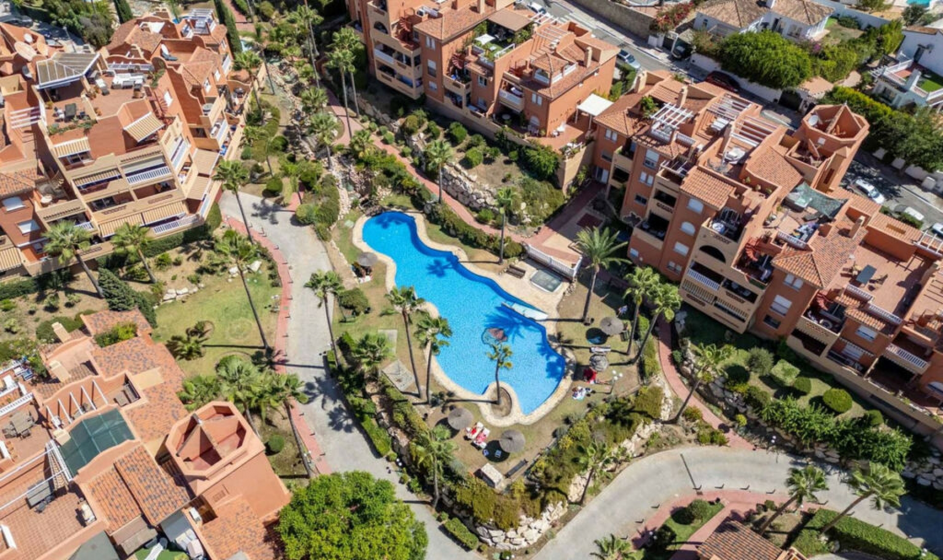 Resale - Apartment -
Marbella