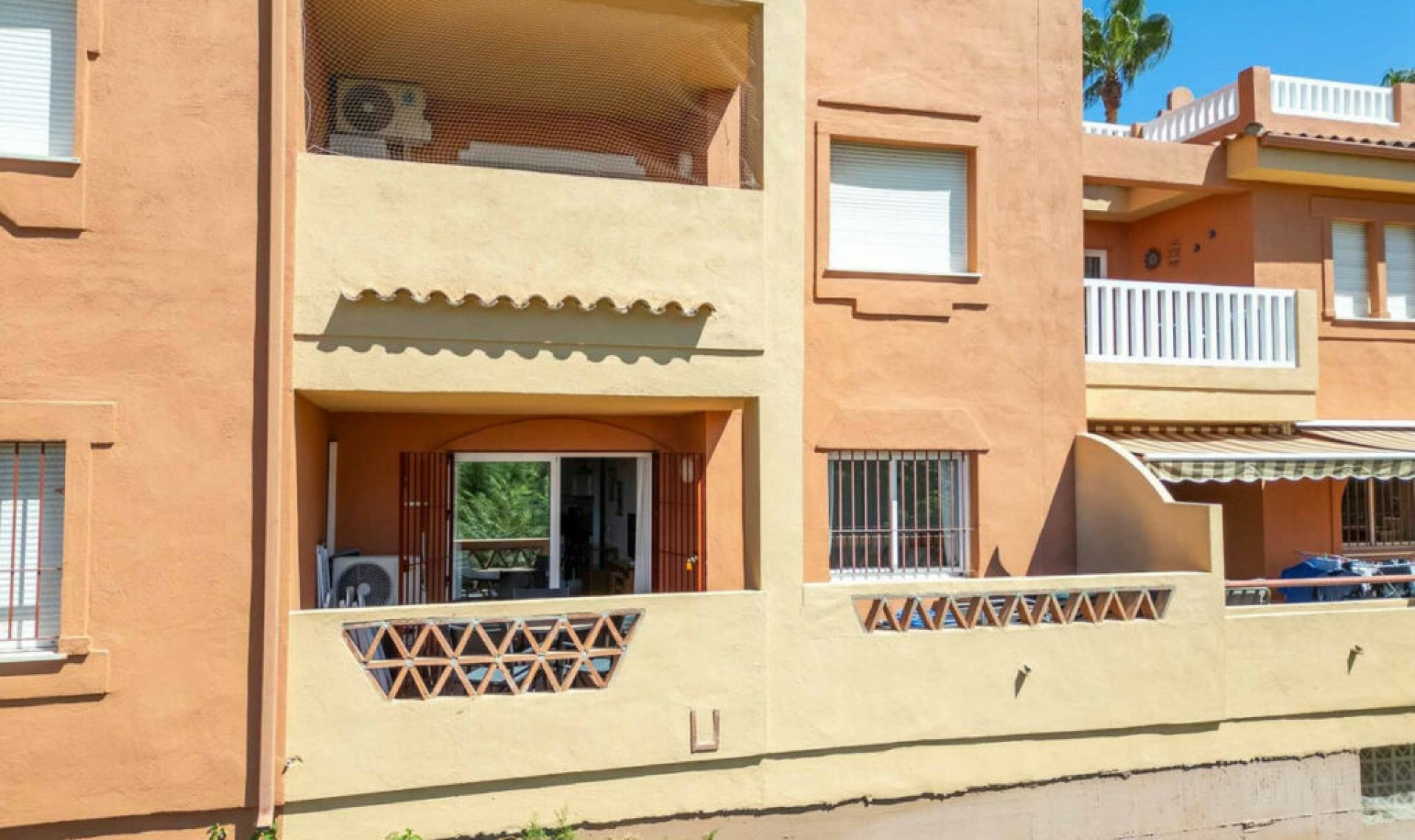 Resale - Apartment -
Marbella