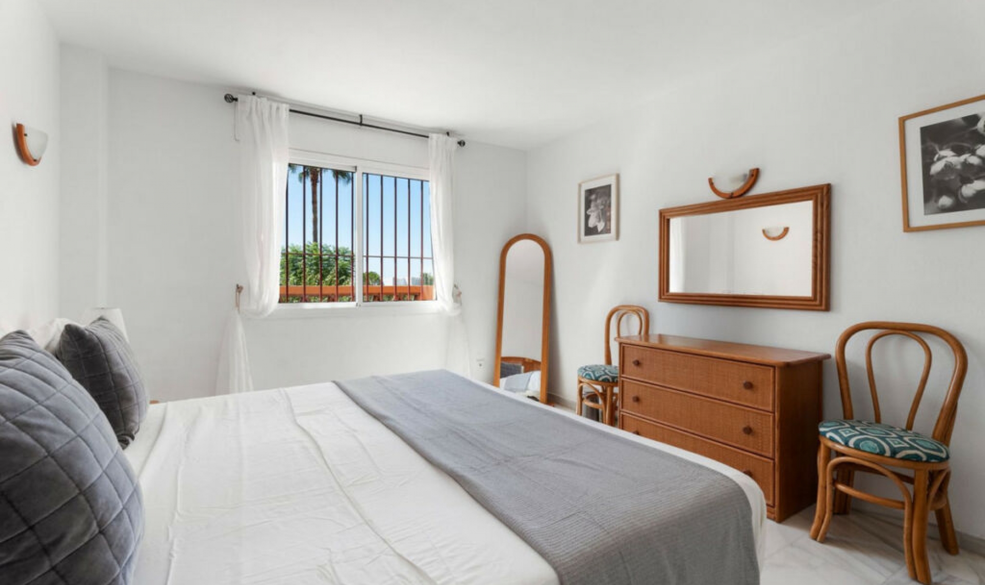 Resale - Apartment -
Marbella
