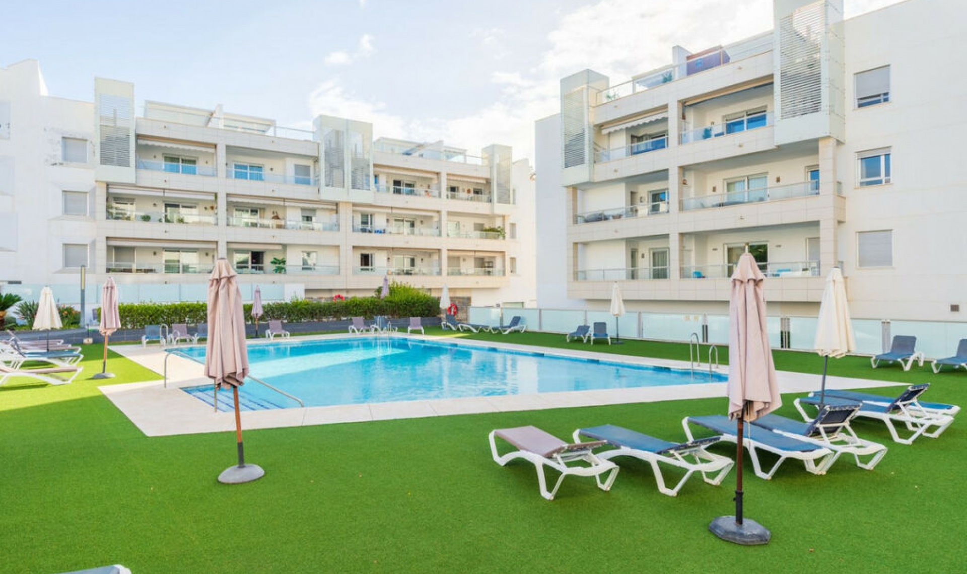 Resale - Apartment -
Marbella