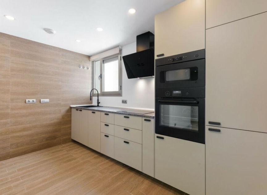 Resale - Apartment -
Marbella