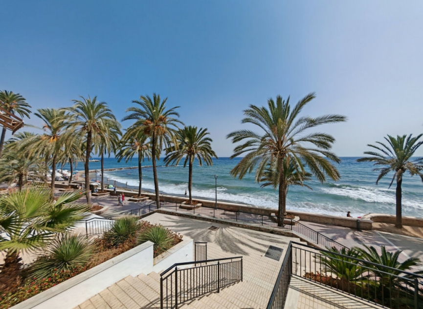 Resale - Apartment -
Marbella