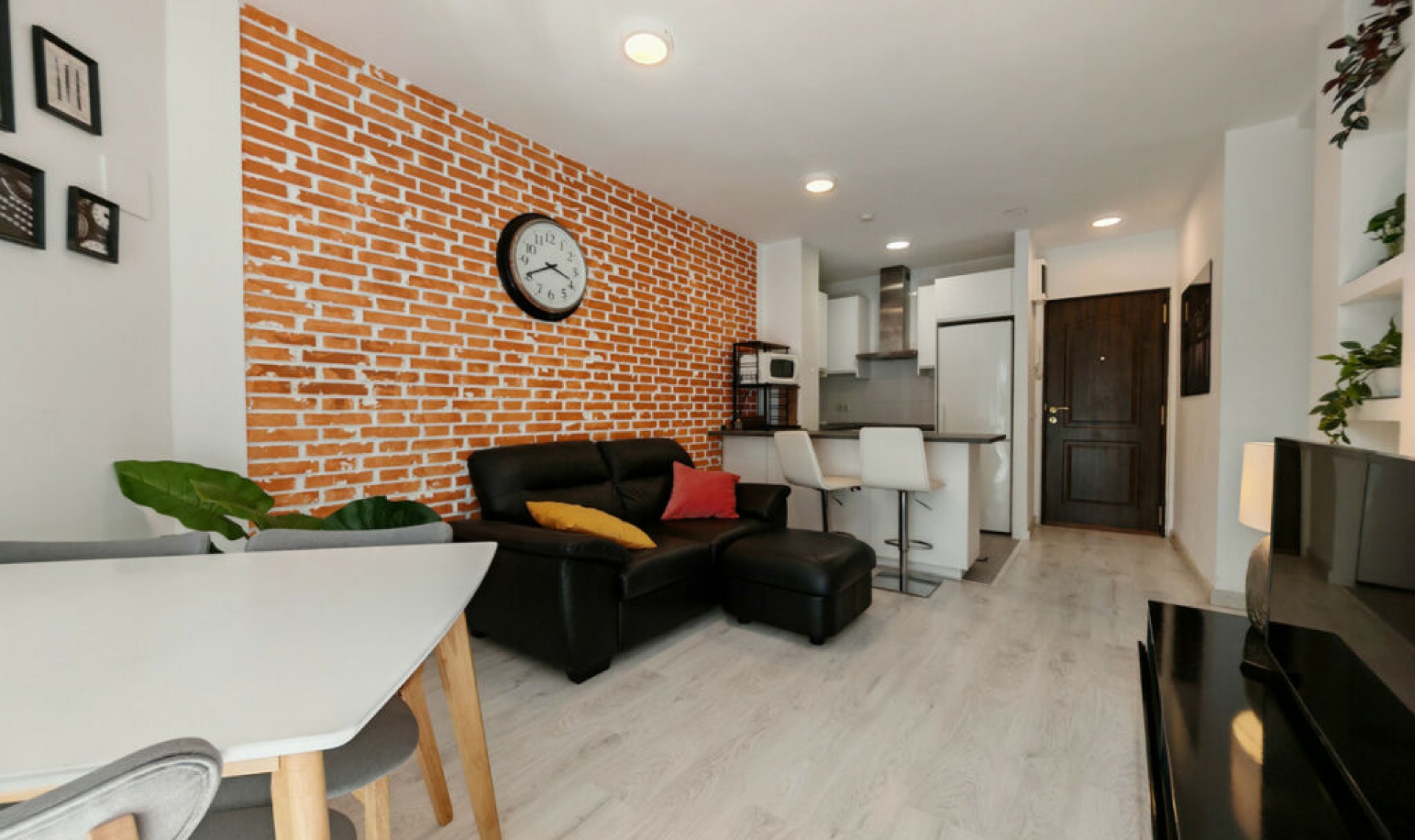 Resale - Apartment -
Marbella