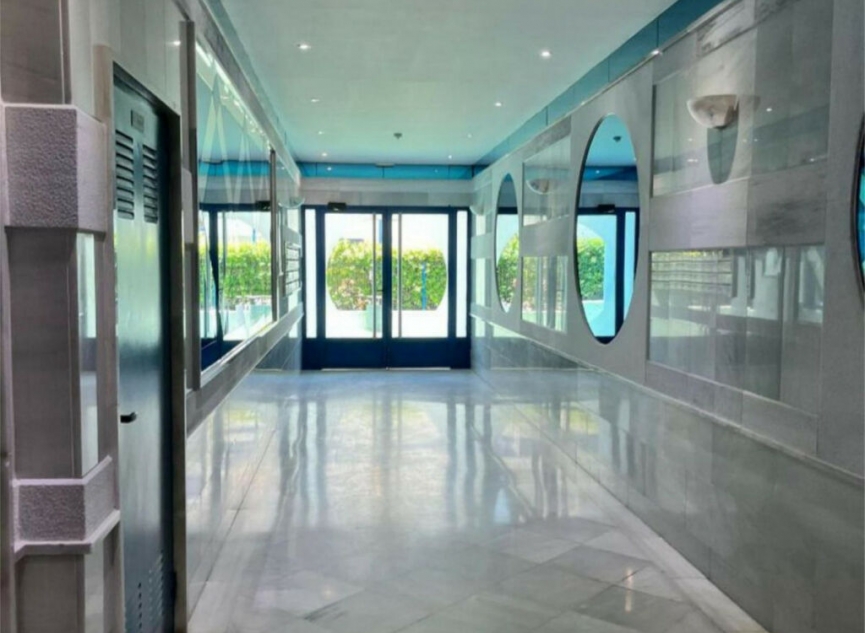 Resale - Apartment -
Marbella