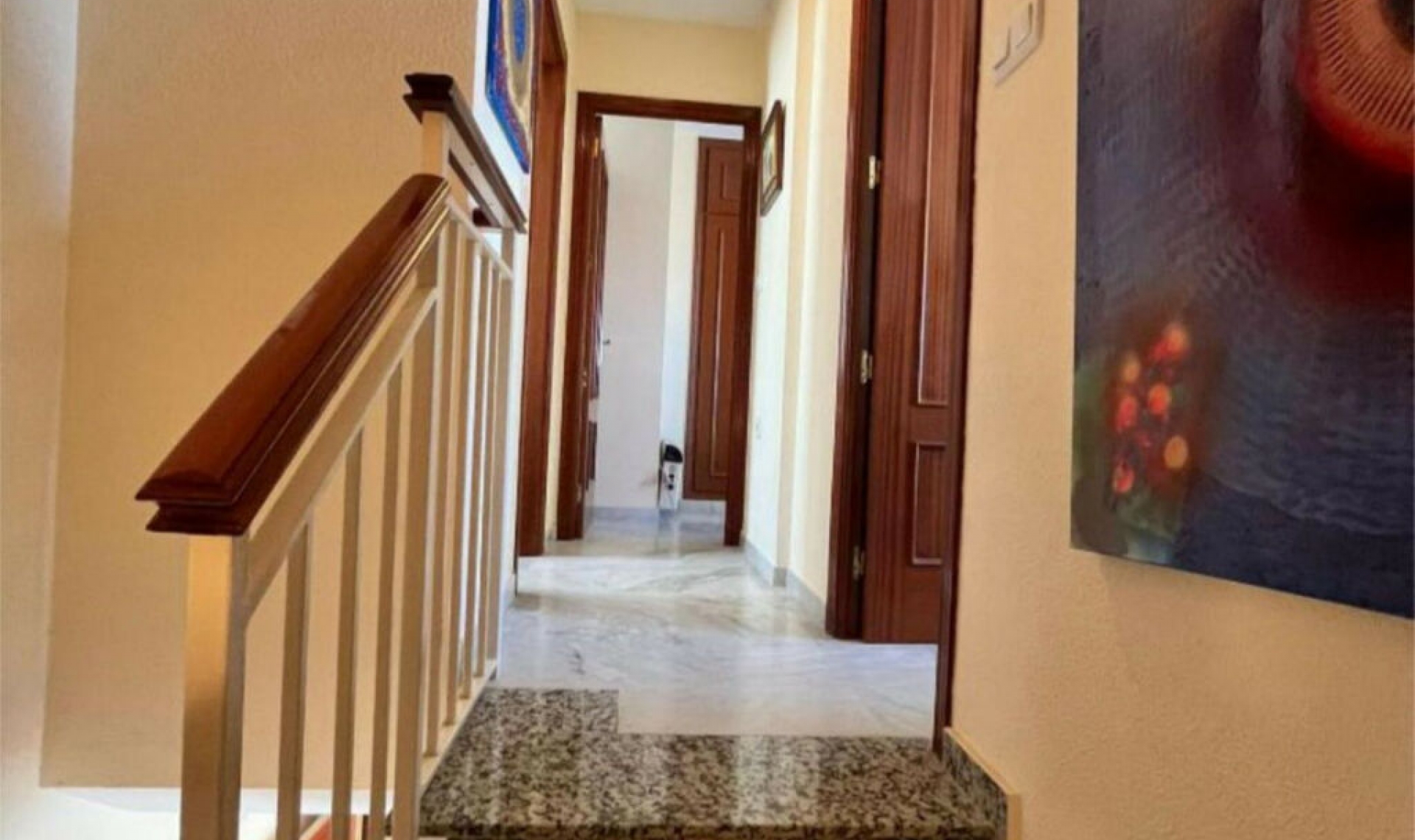 Resale - Apartment -
Marbella