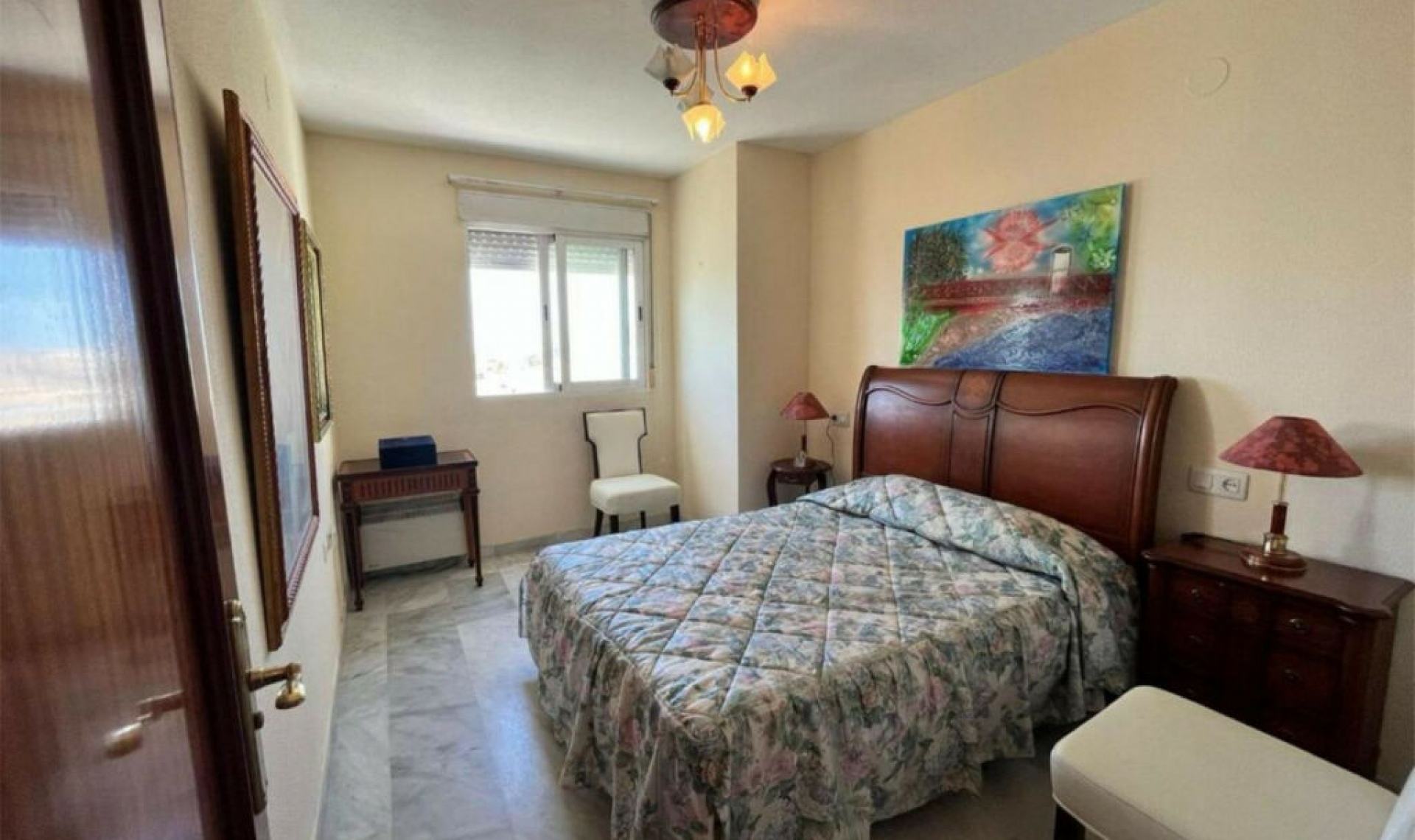 Resale - Apartment -
Marbella