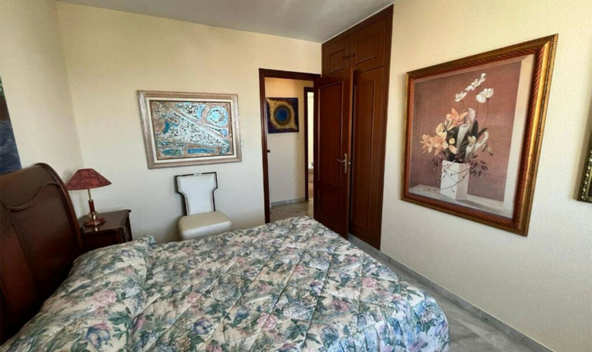 Resale - Apartment -
Marbella