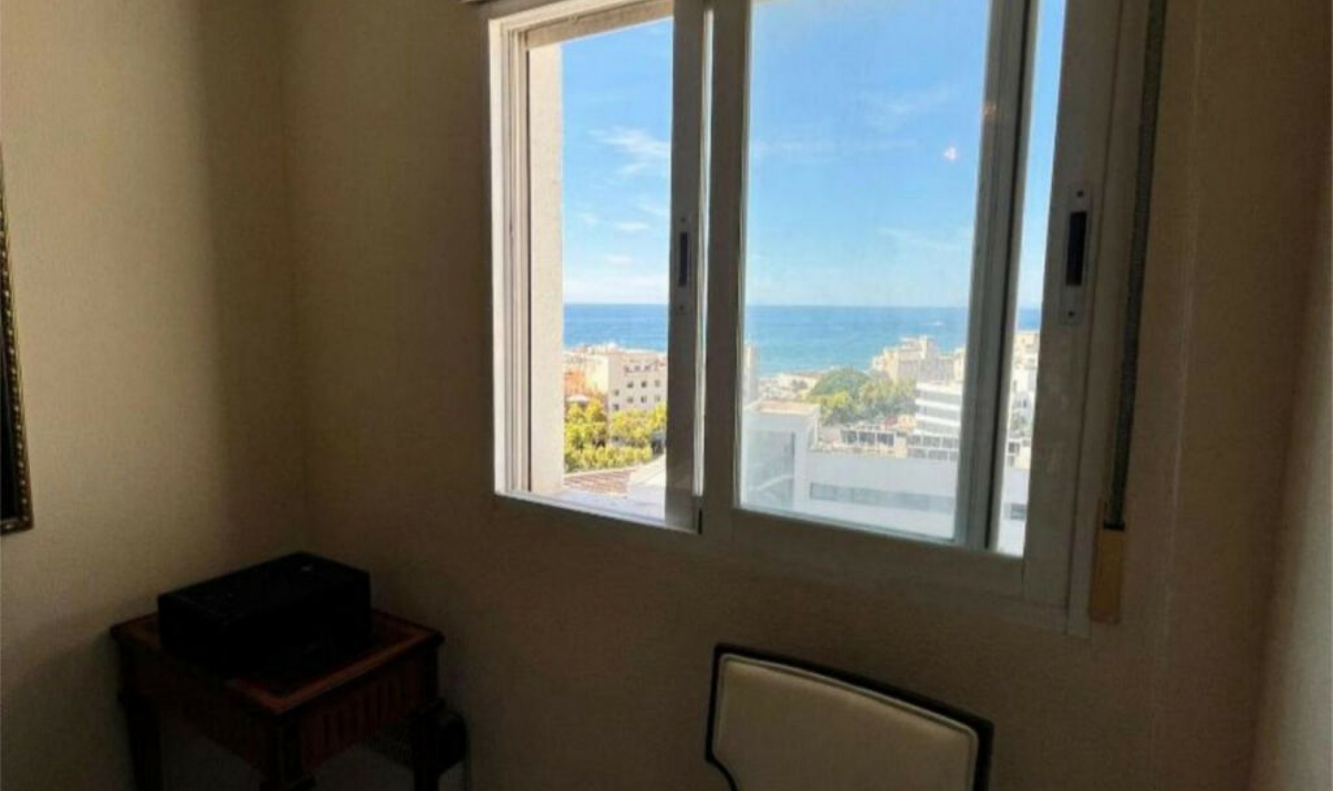 Resale - Apartment -
Marbella