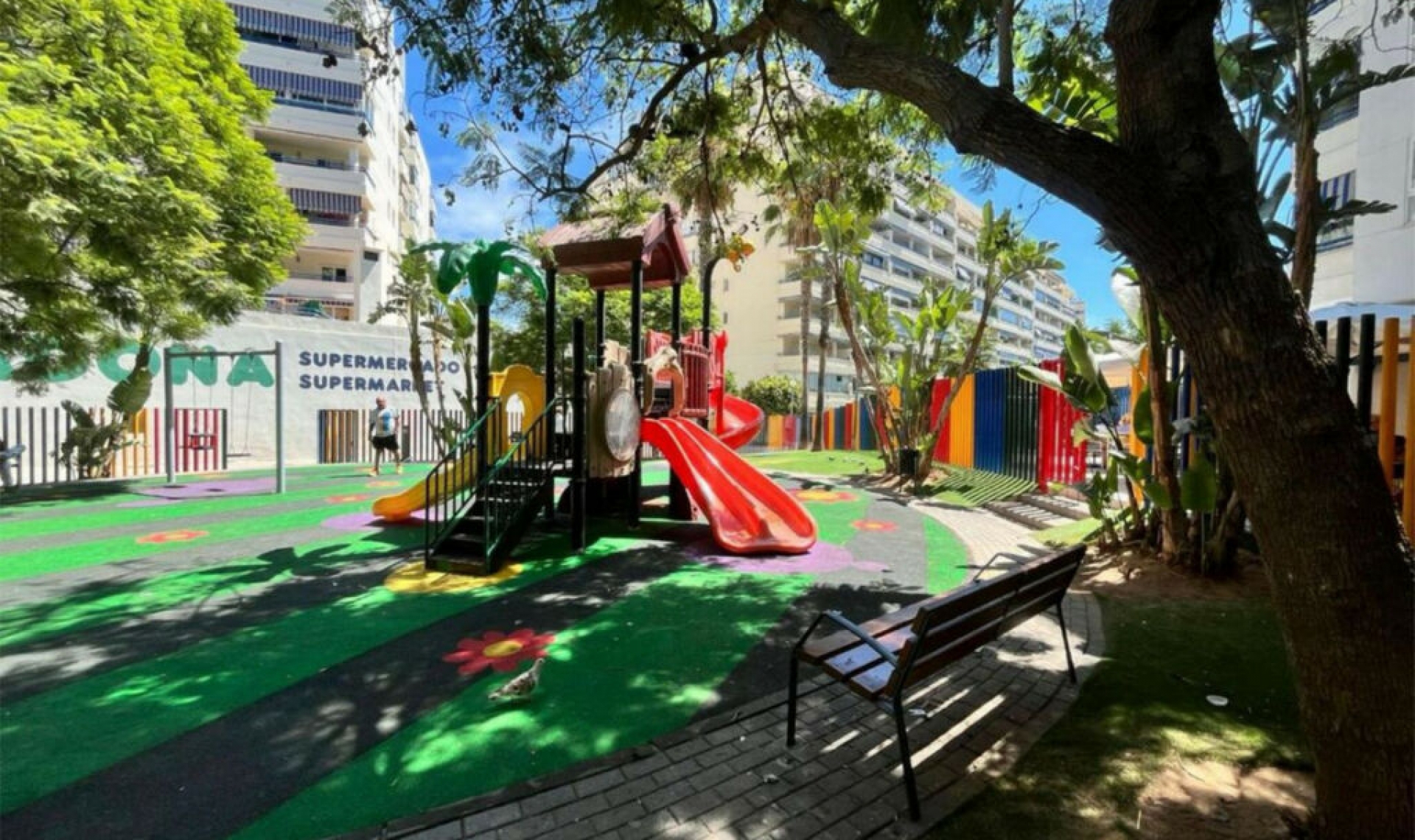 Resale - Apartment -
Marbella