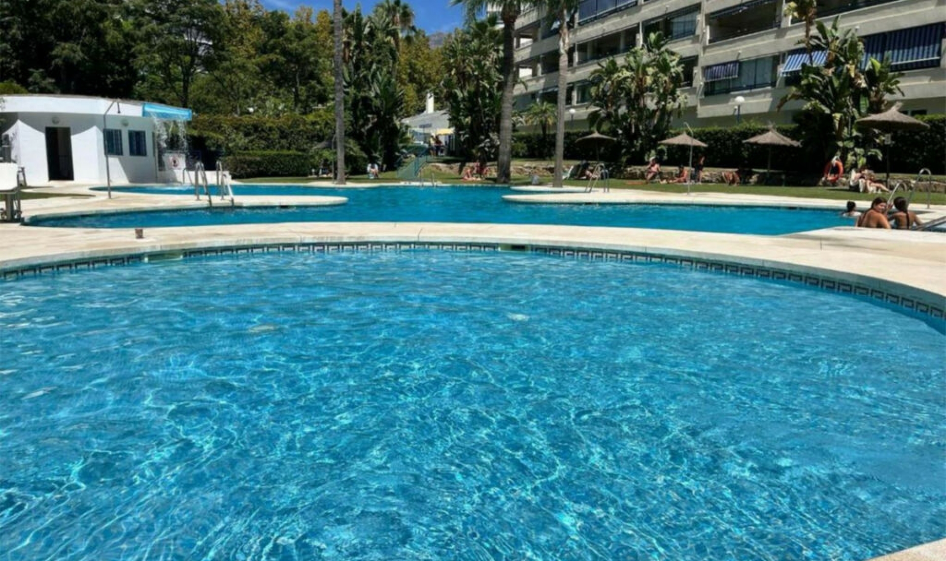 Resale - Apartment -
Marbella