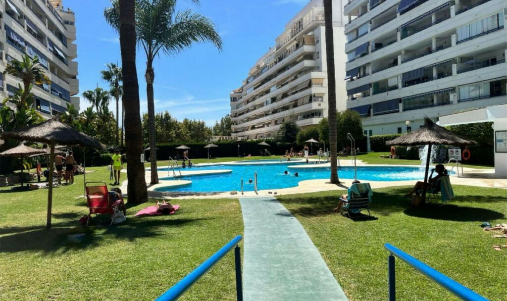 Resale - Apartment -
Marbella