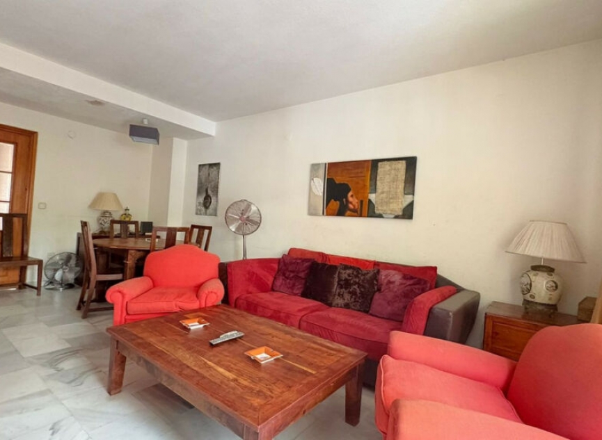 Resale - Apartment -
Marbella